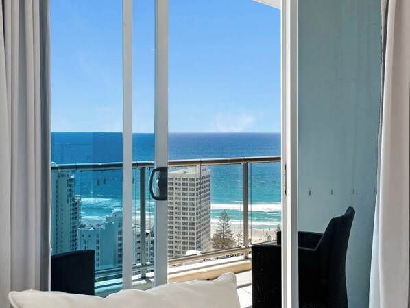Interior - Luxury Holiday awaits in the Centre of Surfers Paradise (Surfers Paradise)