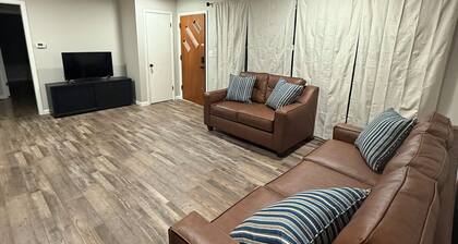 Clean 3-bd house by Fairgrounds, WYO Sports Ranch, and Ford Wyoming Event Center