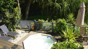 Idromassaggio all'aperto