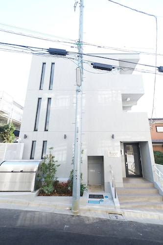 Luigo Setagaya by Tranova