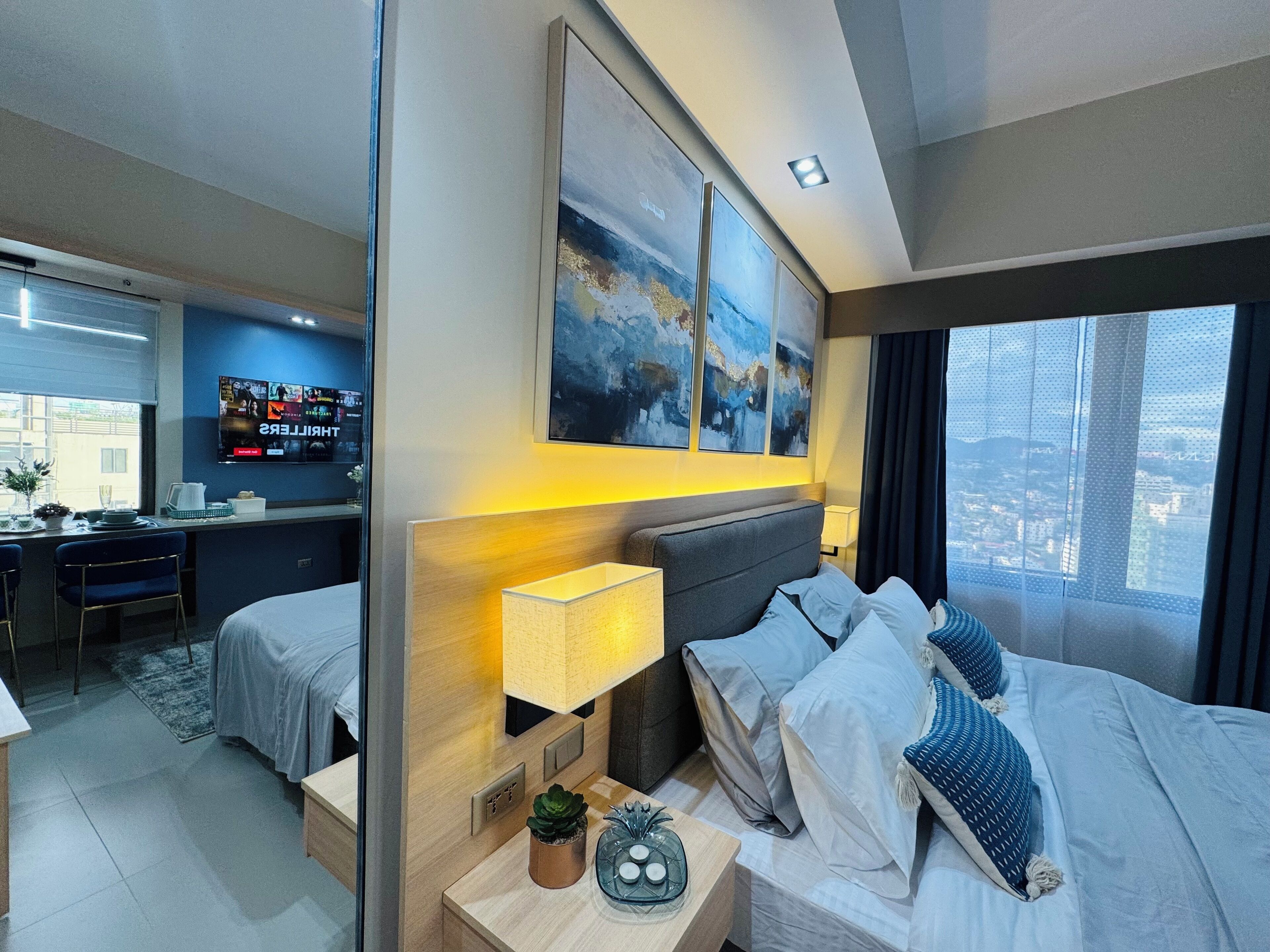 1 bedroom, desk, WiFi, bed sheets