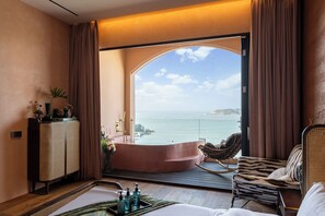 Superior Studio Suite | Premium bedding, down comforters, individually decorated - Nemo's Home seaside INN (Shantou)