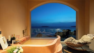 Superior Studio Suite | Premium bedding, down comforters, individually decorated