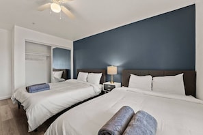 1 bedroom, desk, iron/ironing board, WiFi
