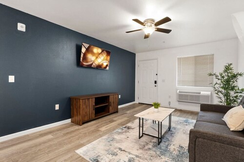 Modern Reno Gem | Walk to Riverwalk & Midtown Eats