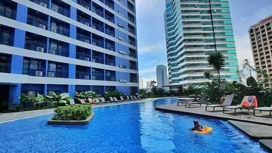 Air Residences-Contemporary Scandi w/Skyline view