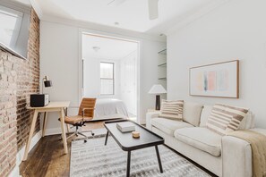 1 chambre, fer et planche à repasser, Wi-Fi, draps fournis