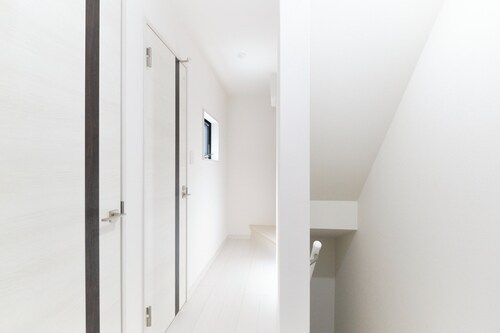 Seacrest Nakanobu by Tranova