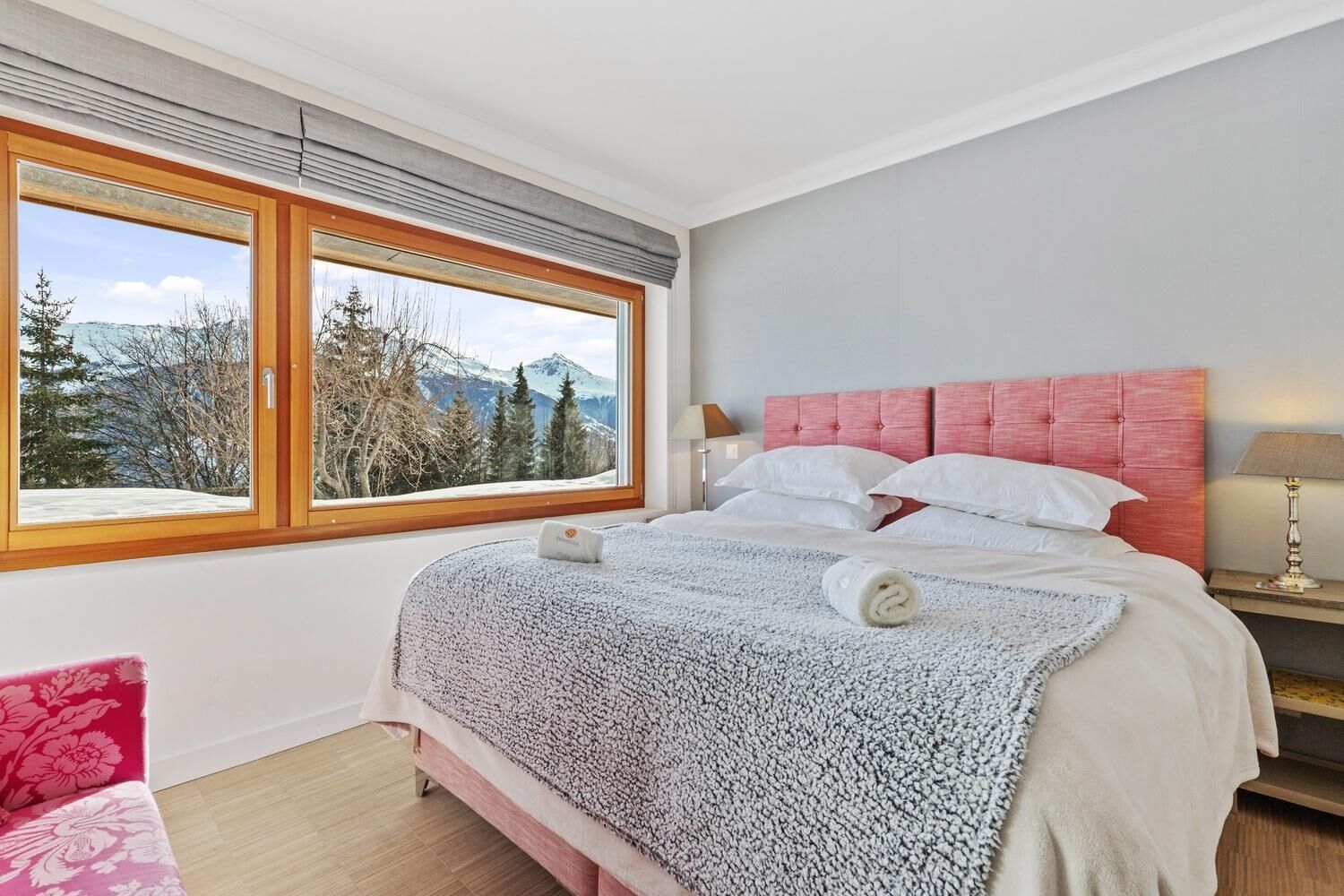 5 Schlafzimmer, Bügeleisen/Bügelbrett, WLAN, Bettwäsche