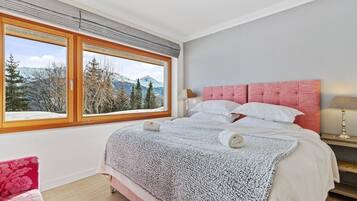 5 Schlafzimmer, Bügeleisen/Bügelbrett, WLAN, Bettwäsche