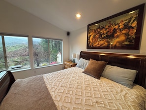 4 bedrooms, iron/ironing board, WiFi, bed sheets - 4-bedroom house in wonderful Stevenson Ranch with WiFi, AC (Stevenson Ranch)