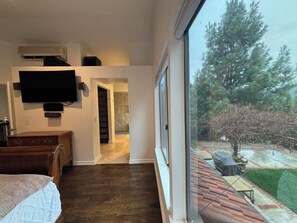4 bedrooms, iron/ironing board, WiFi, bed sheets - 4-bedroom house in wonderful Stevenson Ranch with WiFi, AC (Stevenson Ranch)