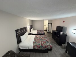 Double Room, 2 Queen Beds | Desk, laptop workspace, free WiFi