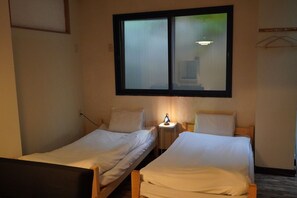 Basic-Doppel- oder -Zweibettzimmer | Kostenloses WLAN