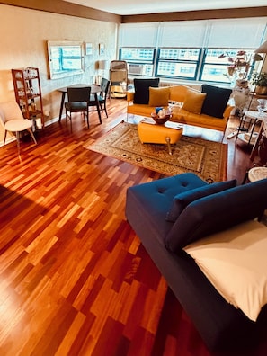 Smart TV - Chic apartment in marvelous Chicago with WiFi, AC (Chicago)