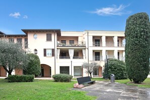 Family Apartment, Multiple Bedrooms, 2 Bathrooms, Lakeside (Morgante Salò-Lake view & parking) | Exterior - Morgante Salo-lake View & Parking (Salò)