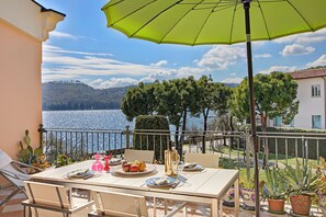 Outdoor dining - Morgante Salo-lake View & Parking (Salò)