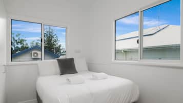 3 Schlafzimmer, Schreibtisch, Bügeleisen/Bügelbrett, kostenloses WLAN