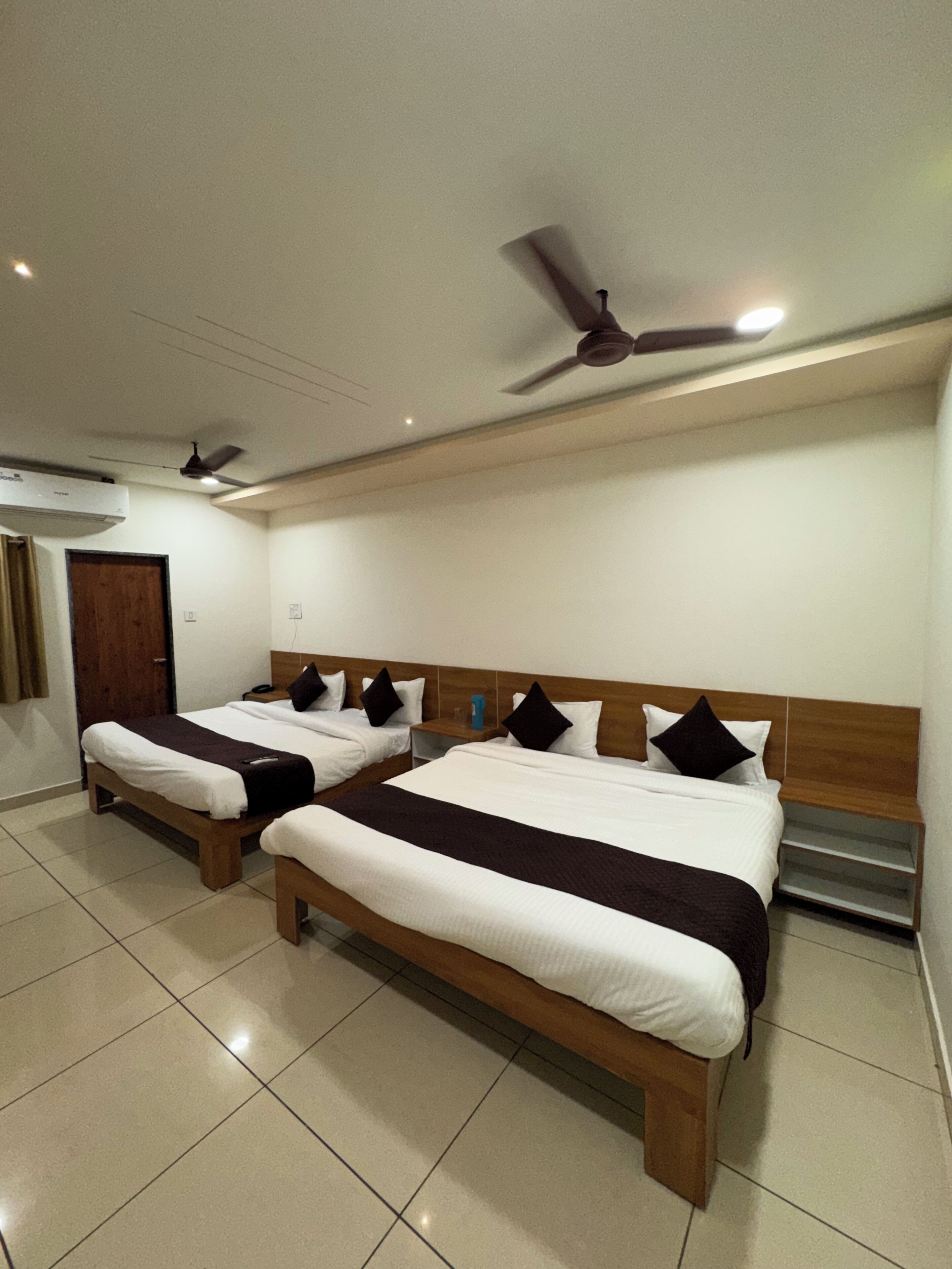 Family Room | Free WiFi