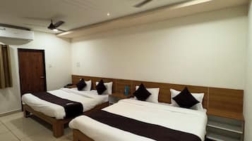 Family Room | Free WiFi