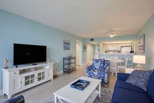 Sundial F407- Gorgeous Fully Equipped Condo