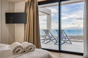 4 bedrooms, travel crib, free WiFi