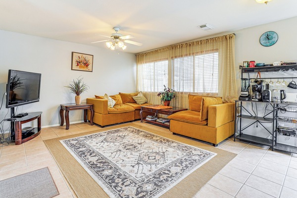 Katy Vacation Rental | 3BR | 2.5BA | Stairs Required | 1,337 Sq Ft