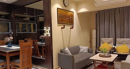 Luxurious Sea-view 3 BHK Service Apartment In CBD Belapur. Roy Bari, Satya Stays