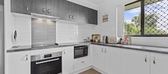 Charming 3-Bed Home On Sunshine Coast