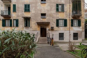 Exterior - GuestHost - Garbatella Apartment - Roma (Roma)