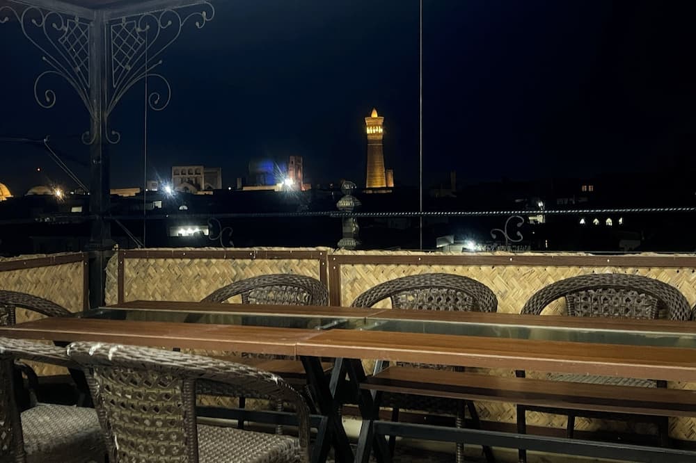 SHOM EAST HOTEL