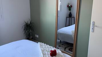 1 bedroom, iron/ironing board, WiFi, bed sheets