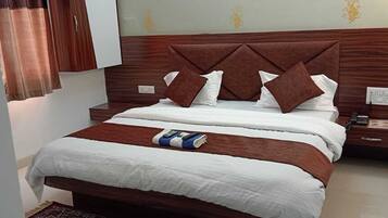 Espacio para trabajar con laptop y wifi gratis