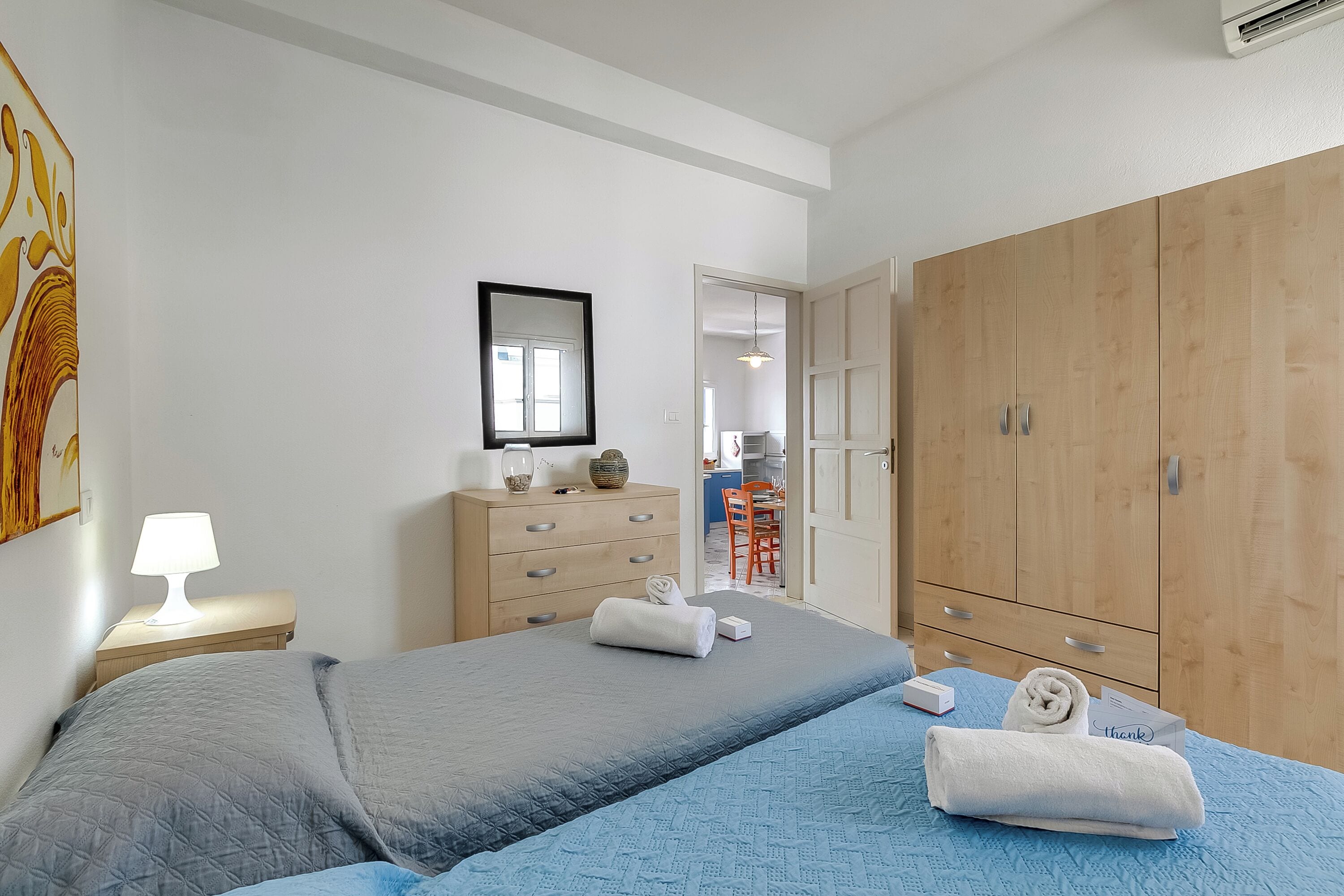 Wifi gratis y ropa de cama 