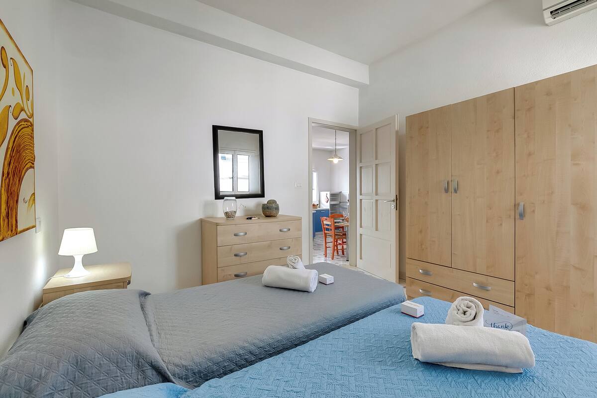 Wifi gratis y ropa de cama