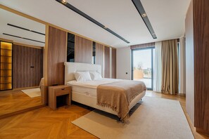 5 多间卧室、办公桌、熨斗/熨衣板、WiFi