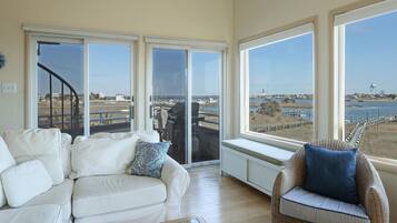 Smart TV, DVD player, table tennis