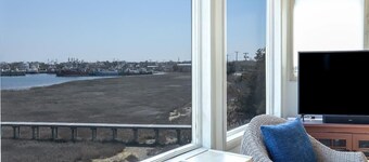 4 bedroom accommodation in High Bar Harbor