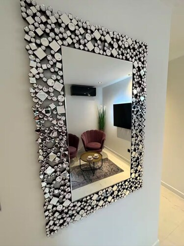 Madonna 1 Split top center