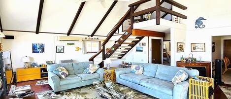 Smart TV, DVD player