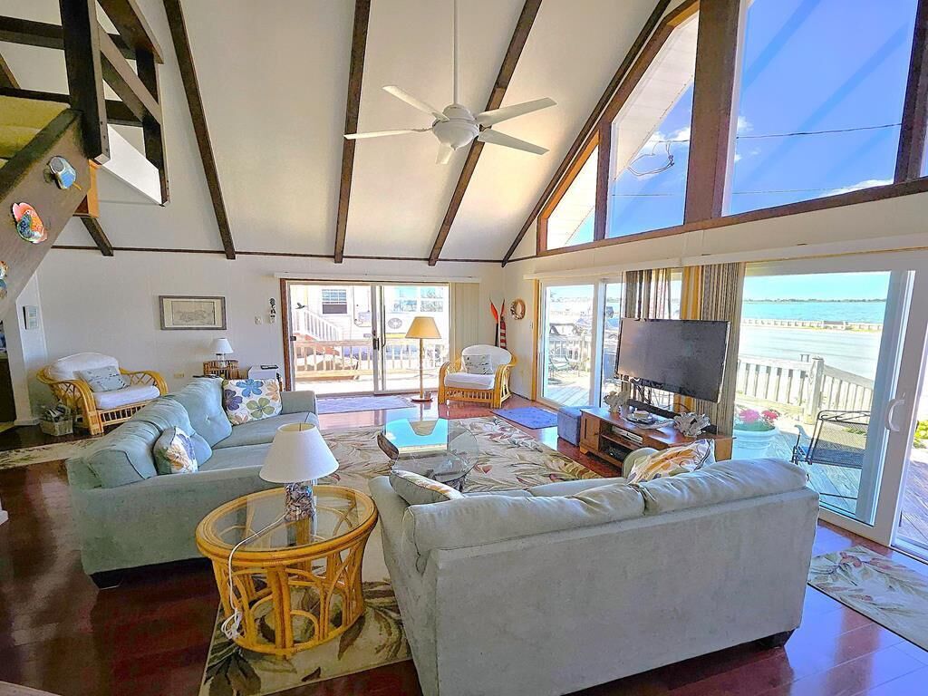 Smart TV, DVD player