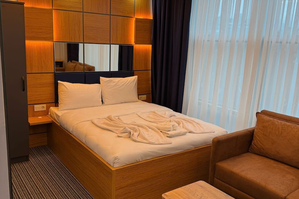 Premium Palace