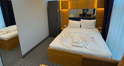 Premium Palace
