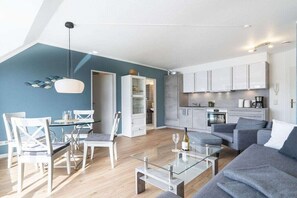 Smart-TV, Tischtennisplatte