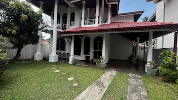 Depan hartanah