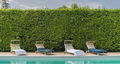 Villa / Independent home in Lucca mit 3 Schlafzimmern 8 Schlafplätzen