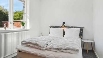 4 quartos, ferros/tábuas de passar roupa, Wi-Fi de cortesia