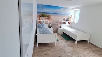 4 bedrooms, WiFi, bed sheets