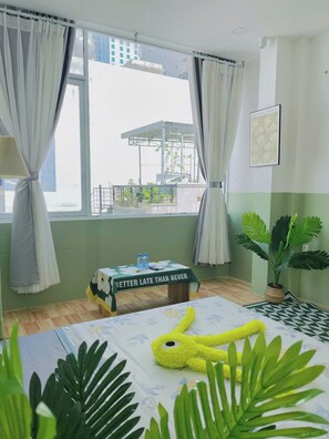 Studio Superior, quang cảnh thành phố | Màn/rèm cản sáng, phòng cách âm, truy cập Internet không dây miễn phí 