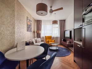 Nicht klassifiziertes Bild, 3 von 21, Schaltfläche